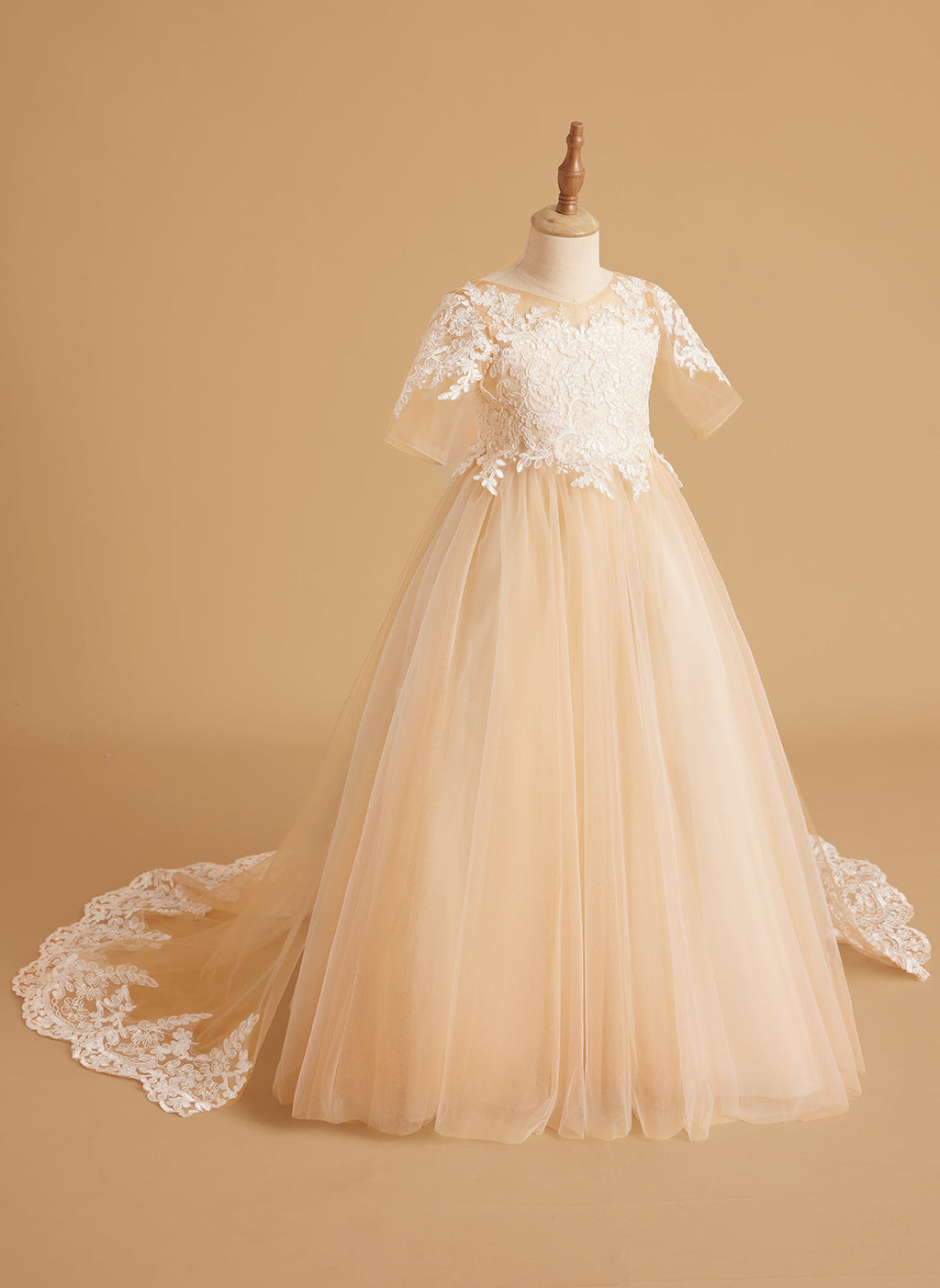 Vestido de princesa para niñas con detalles de encaje 