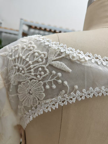 Robe de soirée vintage en dentelle appliquée, coupe trapèze, longue, Y8371