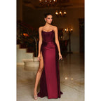 Robe de soirée longue en satin froncé à paillettes, sans bretelles et décolleté plongeant
