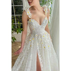 Robe de soirée longue trapèze en dentelle transparente avec décolleté en cœur et fente 