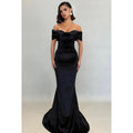 Vestido de fiesta formal de corte trompeta, sencillo y elegante, con hombros descubiertos y mangas cortas