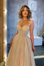 Vestido de fiesta de tul con escote corazón, corte en A y lentejuelas, con tirantes