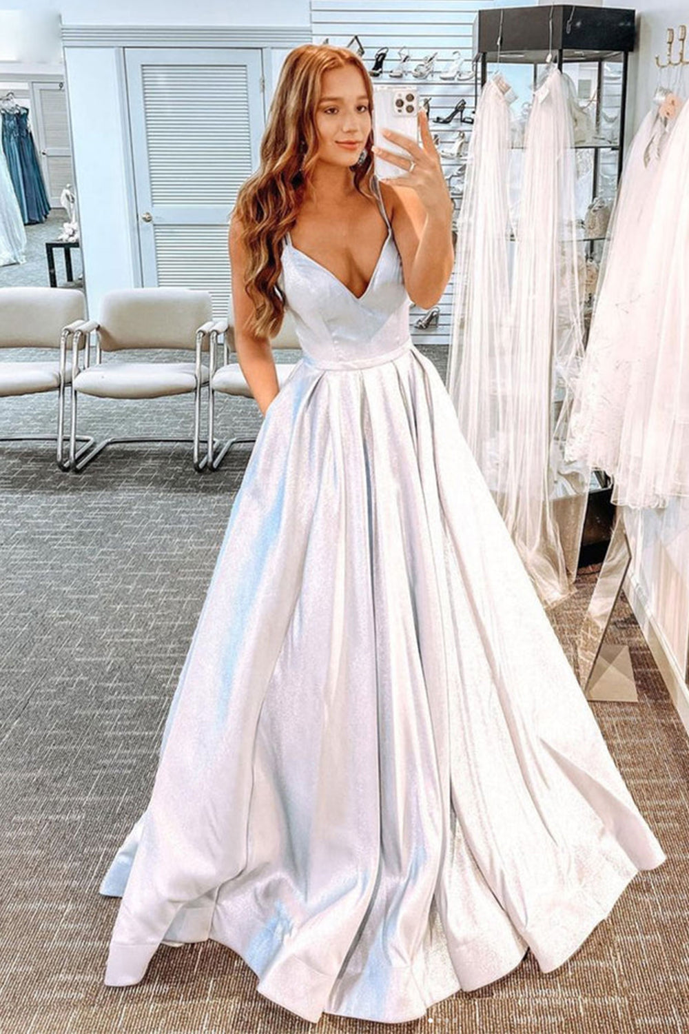 Robe de bal longue à paillettes avec poches