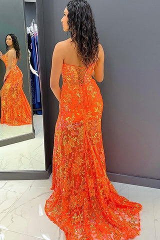 Robe de bal longue sirène à sequins orange et décolleté cœur, fendue sur le devant