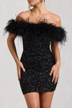 Robe moulante mini à sequins et plumes « It's Show Biz » 