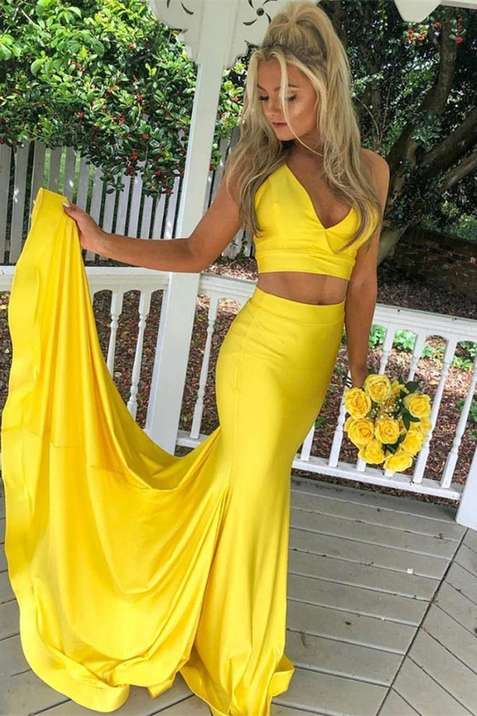 Vestidos de fiesta formales de sirena largos de dos piezas con escote en V amarillos