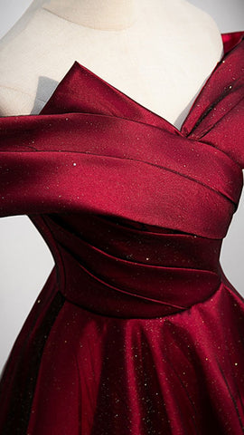 Robe de bal longue en satin bordeaux, coupe trapèze, référence Y767