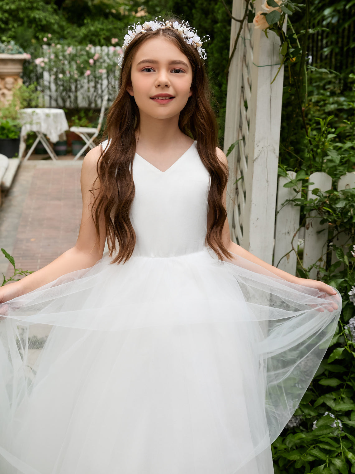 Vestido clásico blanco de corte A sin mangas para niña de las flores, de satén y tul 