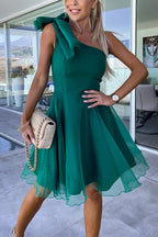 Robe courte en tulle à une épaule avec nœud Lifetime Celebrations 