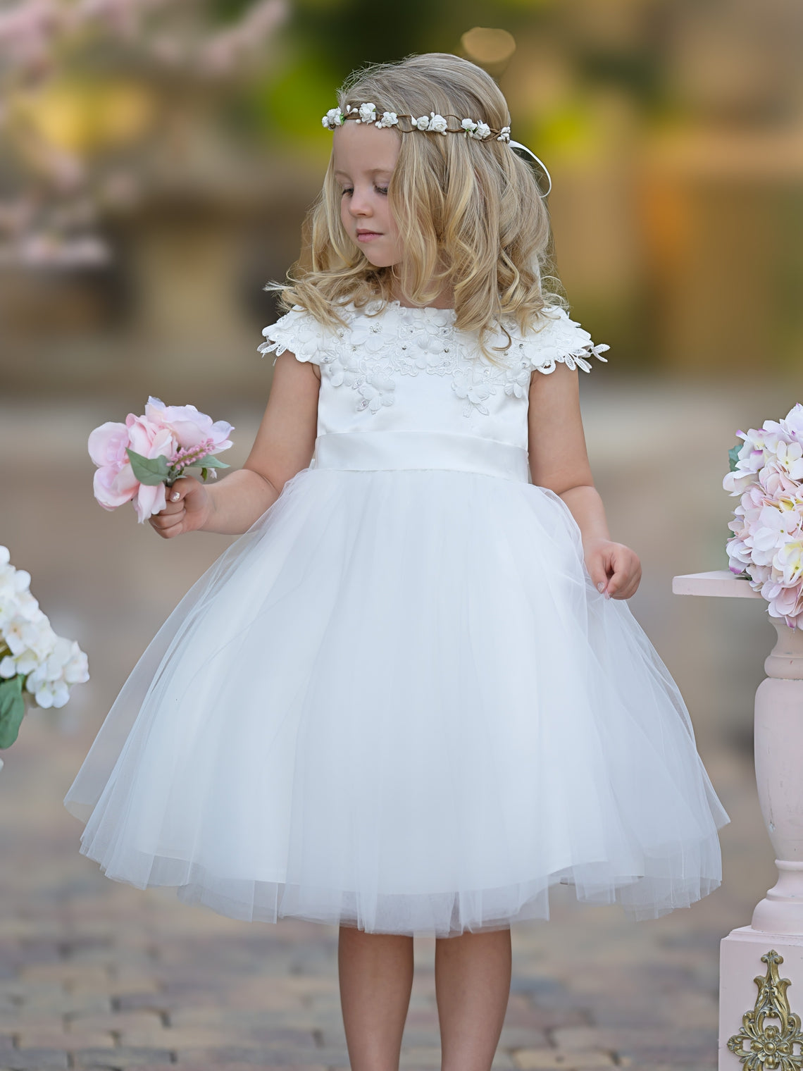 Vestido de niña de las flores de la Primera Comunión, color marfil, de tul satinado hasta la rodilla 