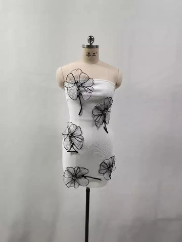 Vestido ajustado mini sin tirantes de alta calidad para mujer, sexy, con estampado floral negro, ideal para fiestas nocturnas, cumpleaños o cócteles.