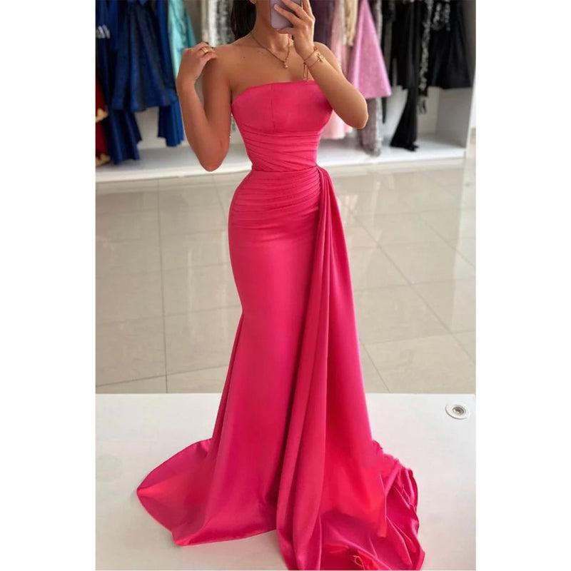 Vestido de noche ajustado, sin tirantes, sin mangas, fruncido y con cola para fiesta de graduación 