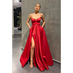 Robe de bal en satin rouge à bretelles spaghetti et poches 