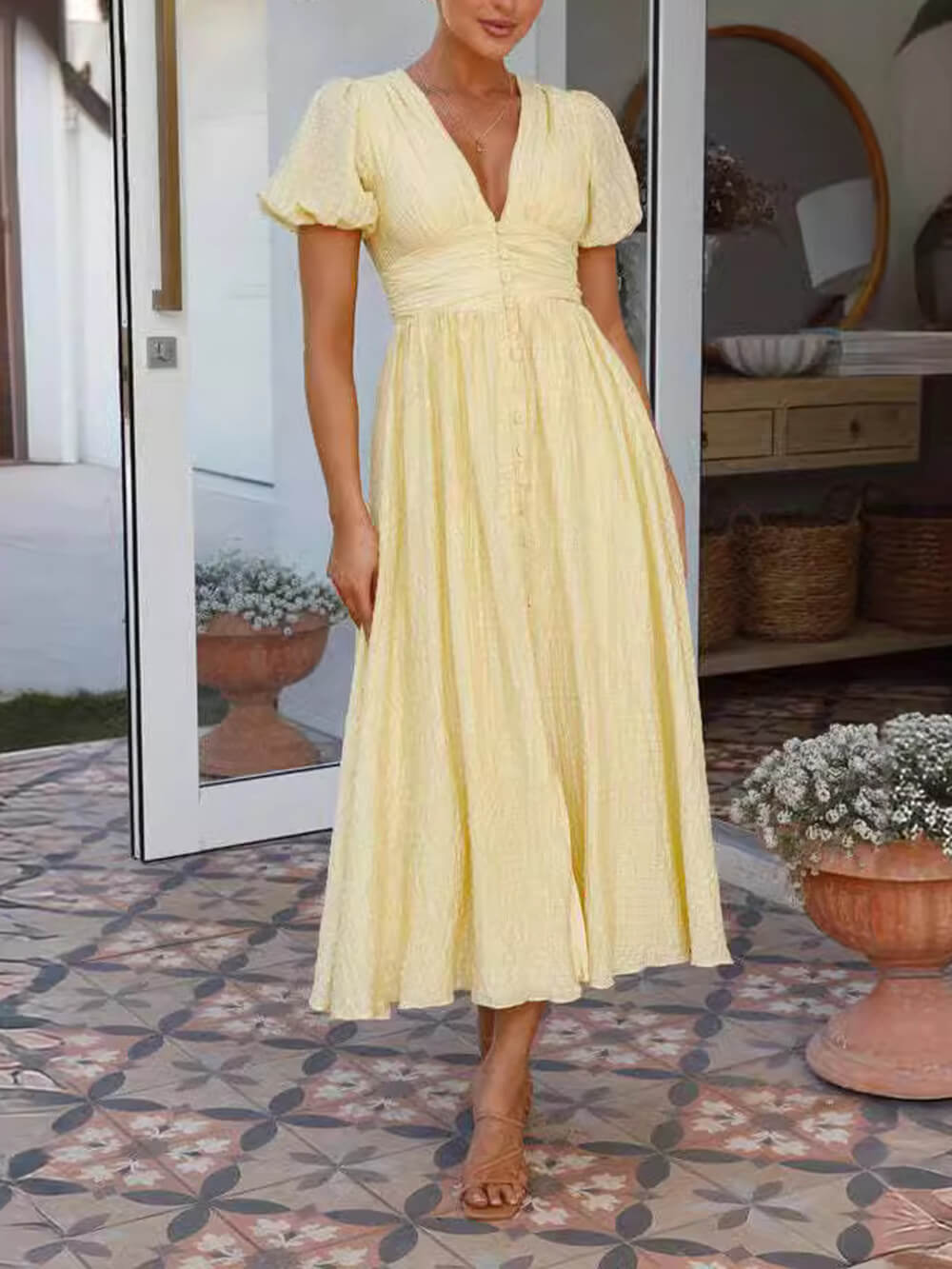 Robe longue oversize à manches bouffantes et col en V 