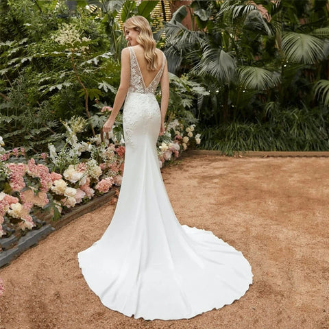 Vestidos de novia de sirena con apliques de encaje sexy, estilo princesa, en satén. Vestidos de novia con cola de barrido, hechos a medida.