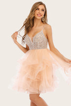 Robe courte de bal perlée