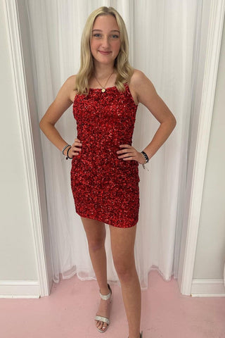 Robe de bal courte élégante à bretelles spaghetti et sequins dorés