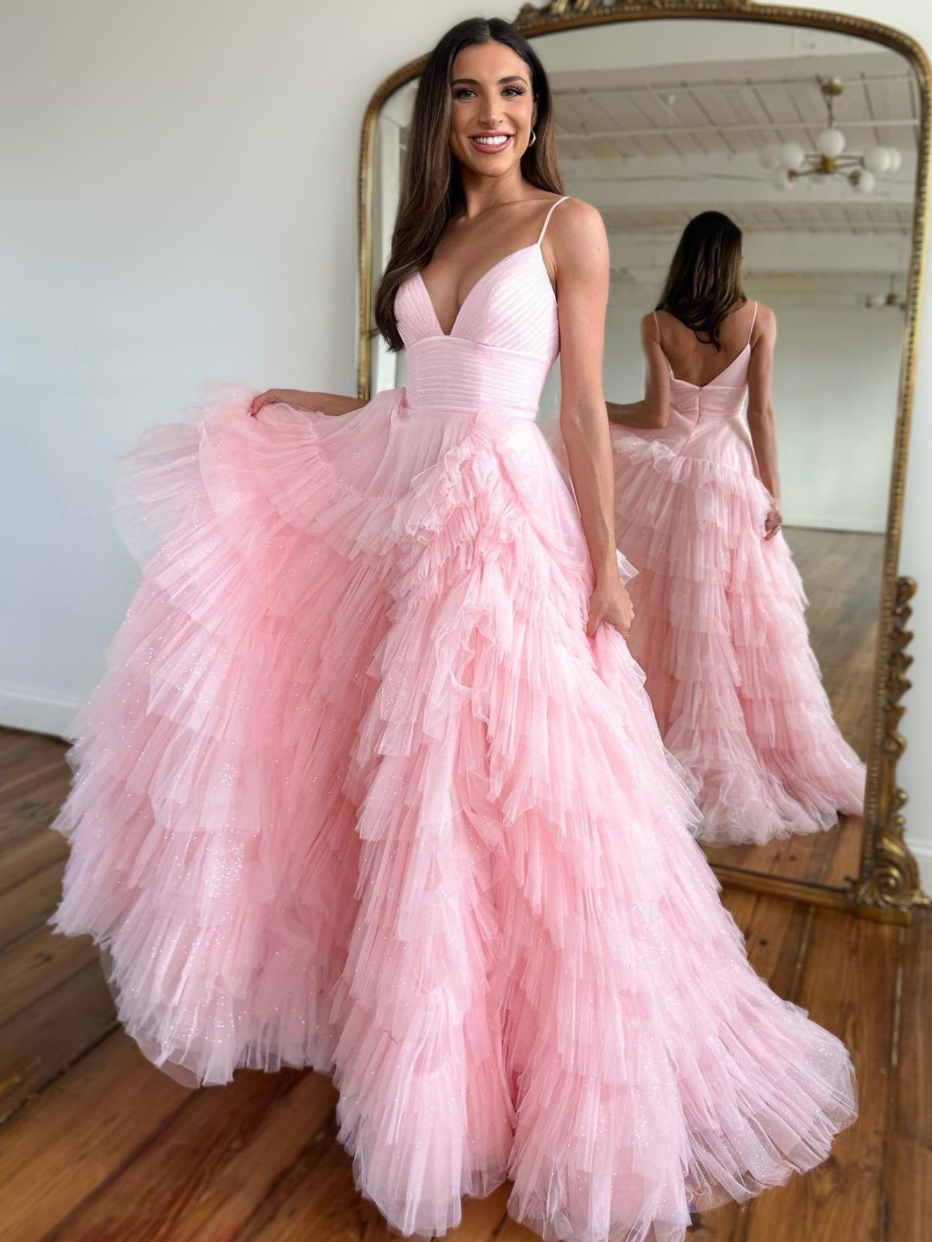 Vestido de fiesta de tul rosa claro, corte en A, con tirantes finos escalonados