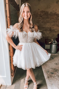 Robe de bal blanche à plumes et perles, épaules dénudées Y2826
