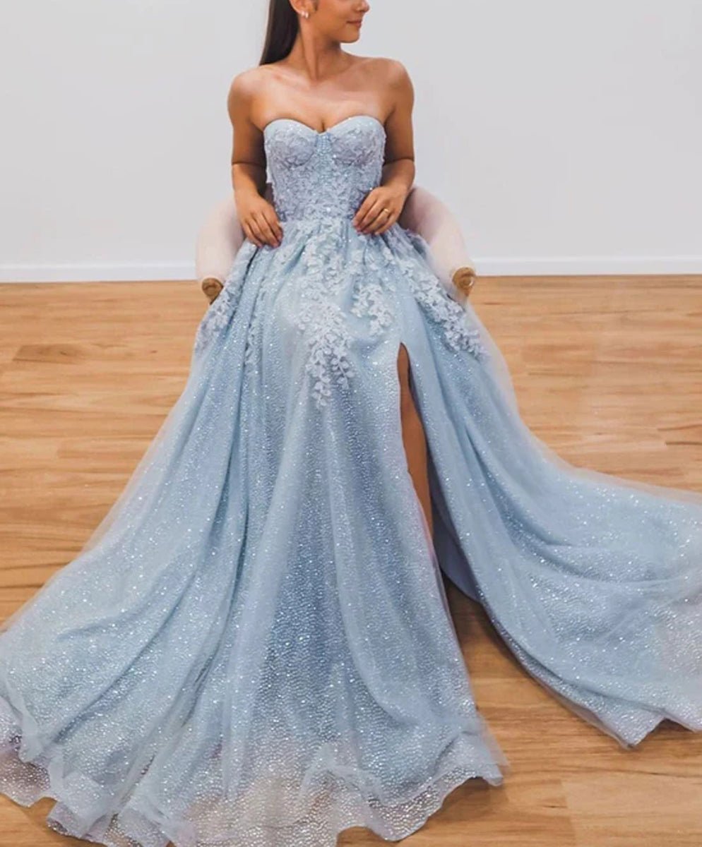 Vestido de noche corte A, brillante y reluciente, vestido formal con cola de corte, sin mangas, escote corazón, tul con apliques de abertura y cuentas