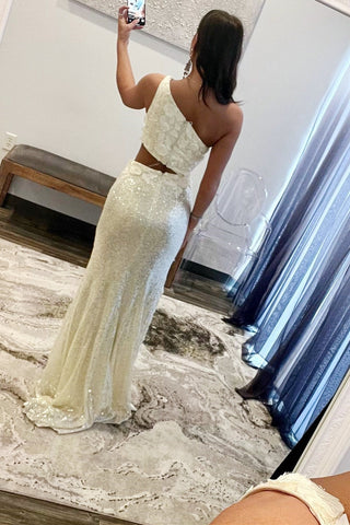 Robe de bal fourreau asymétrique à sequins avec appliques 3D
