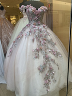 Vestido de quinceañera con hombros descubiertos y estampado floral, modelo Y5978