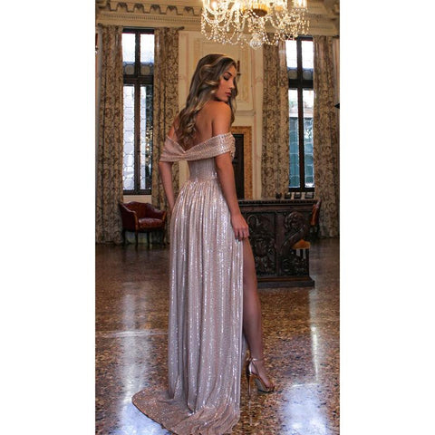 Robe de bal longue sans bretelles à plis et fente haute scintillante 