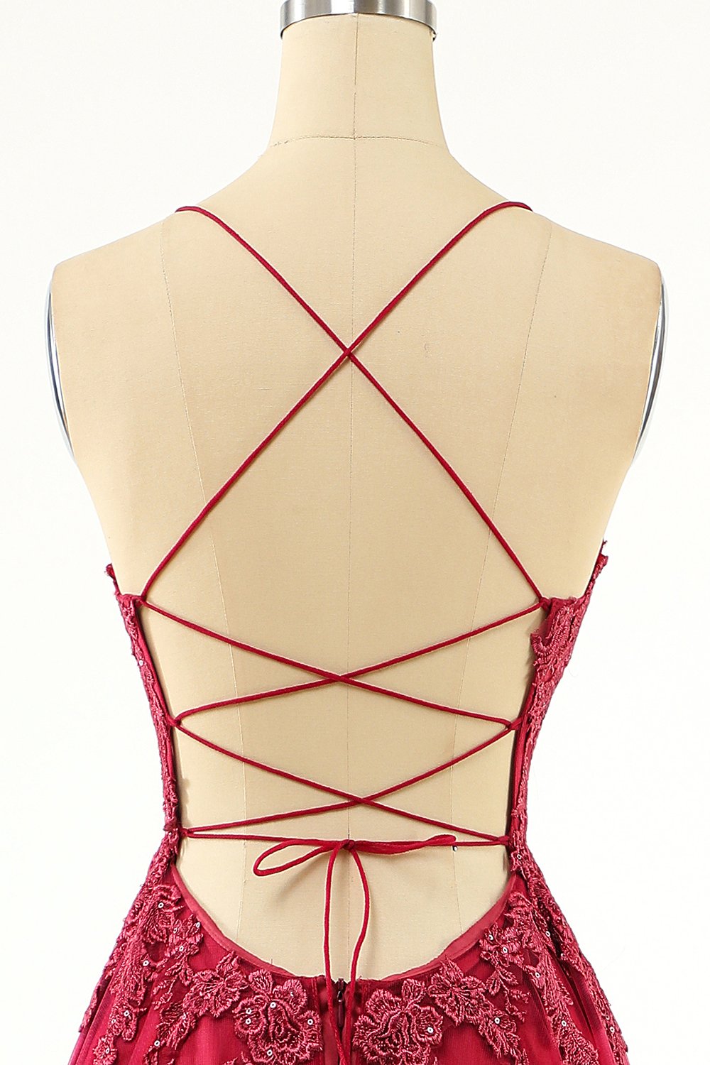 Robe de bal longue en tulle lavande avec dentelle