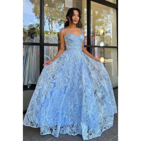 Robe de bal longue trapèze en dentelle à bretelles spaghetti et décolleté en cœur