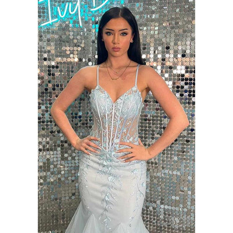 Robe de bal longue sirène transparente à bretelles spaghetti et dentelle appliquée