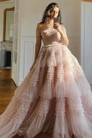Vestido de fiesta de princesa con corsé rosa claro, corte princesa, hombros descubiertos y volantes