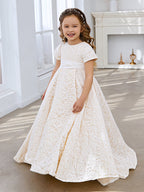 Vestido color marfil con cola de encaje y corte en A (010146744) 
