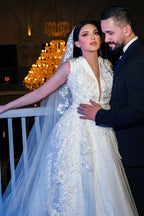Vestidos de novia de corte A, encantadores, sin mangas, de tul, hasta el suelo, con escote en V y apliques.