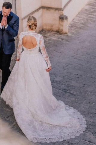 Vestidos de novia de corte A, manga larga, escote cuadrado, largo hasta el suelo, tul, espalda descubierta y encaje.