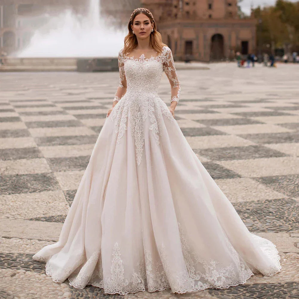 Vestido de novia corte A con cuello redondo, cuentas de cristal, elegante, bohemio, apliques de encaje, manga larga, ideal para fiestas en la playa.