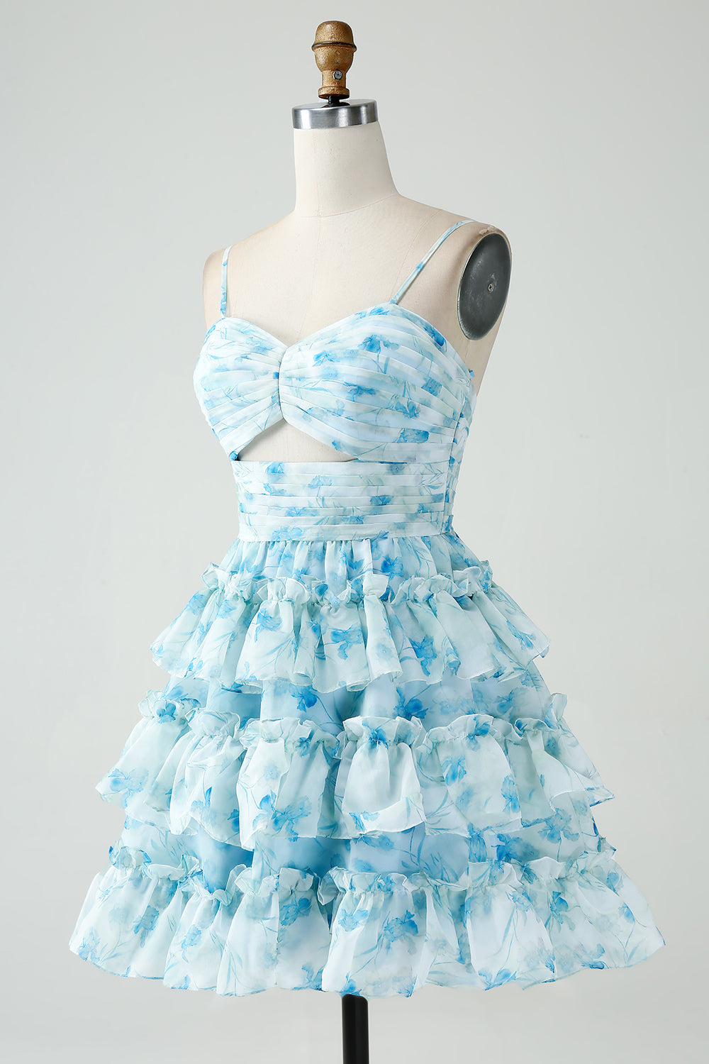 Vestido corto de fiesta de bienvenida con tirantes finos, corte en A, volantes y estampado floral.