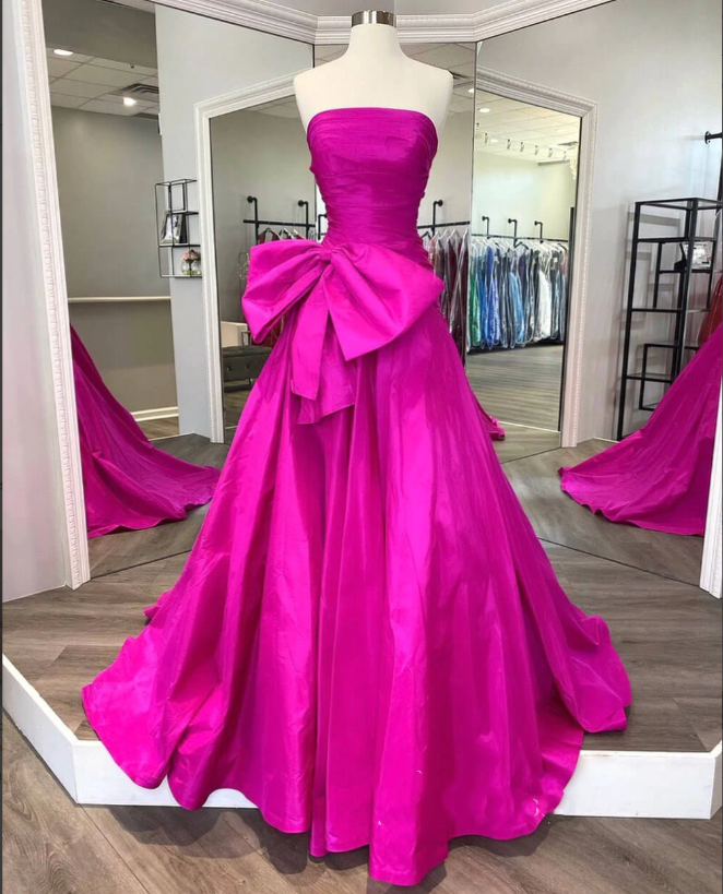 Vestido largo de fiesta de tafetán sin tirantes, corte en A, con abertura