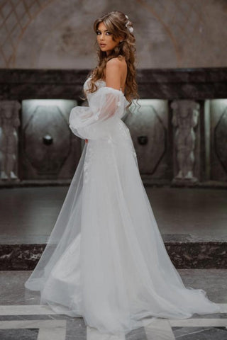 Robe de mariée sirène bustier en tulle, coupe trapèze, avec dentelle
