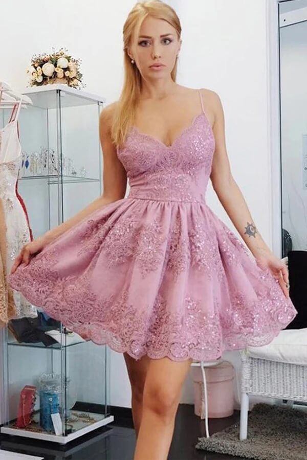 Vestido corto de tirantes finos de encaje corte A para baile de bienvenida o graduación