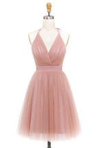 Vestido corto de fiesta de bienvenida PD440, corte en A, tul rosa, escote en V profundo, espalda descubierta con pliegues