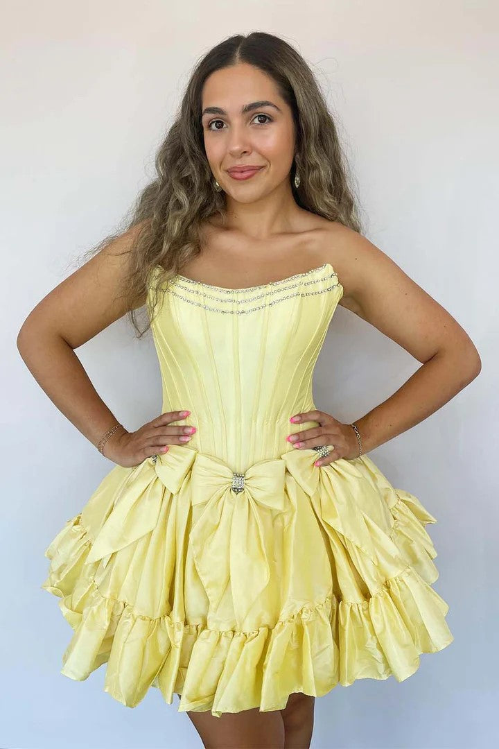 Vestido corto negro de fiesta de bienvenida sin tirantes, corte en A, con lazo PD560