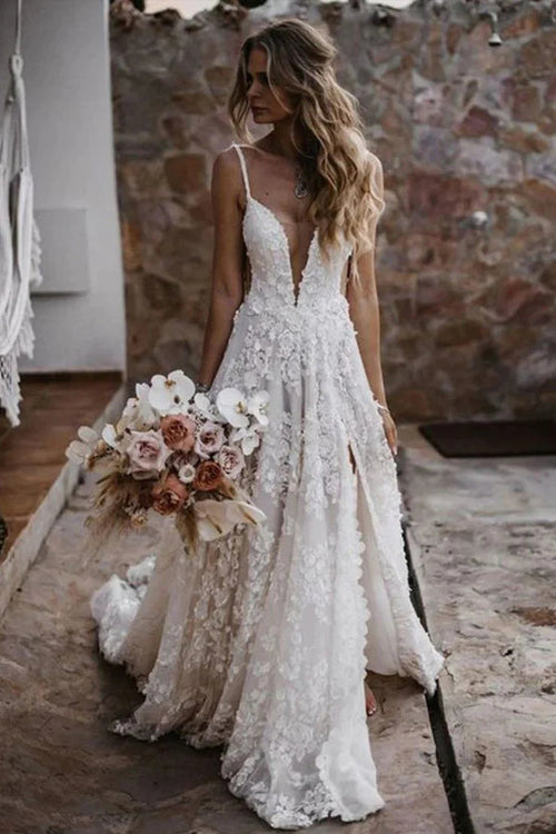 Vestido de novia bohemio de encaje con tirantes y corte en A para boda en la playa, con abertura, modelo WD657