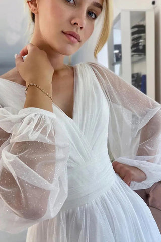 Vestido de novia playero de corte A, brillante, con escote en V y mangas largas WD750