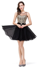 Vestidos de fiesta cortos sin mangas con apliques y corte en A 