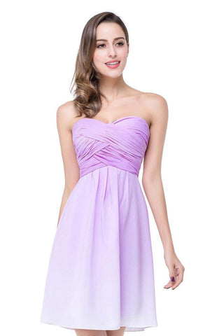 Vestido de dama de honor de gasa sin tirantes de corte A con drapeado