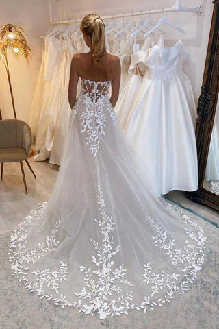 Vestido de novia corte A con hombros descubiertos y apliques de encaje WD664