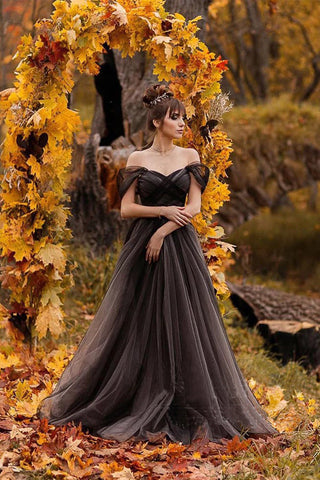 Vestidos de novia sencillos de corte A y hombros descubiertos, estilo Bosque Negro WD690