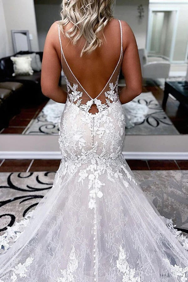 Vestido de novia corte sirena con tirantes finos y apliques de encaje WD693