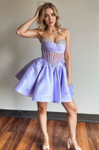 Vestido de fiesta lavanda PD539, corte en A, sin tirantes, con corpiño de corsé transparente