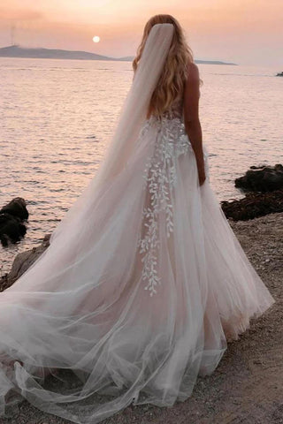 Vestido de novia largo estilo boho con escote corazón y apliques de encaje WD753